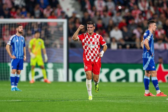 Miguel Gutiérrez celebra un gol en el Girona-Slovan Bratislava (Foto: Cordon Press).