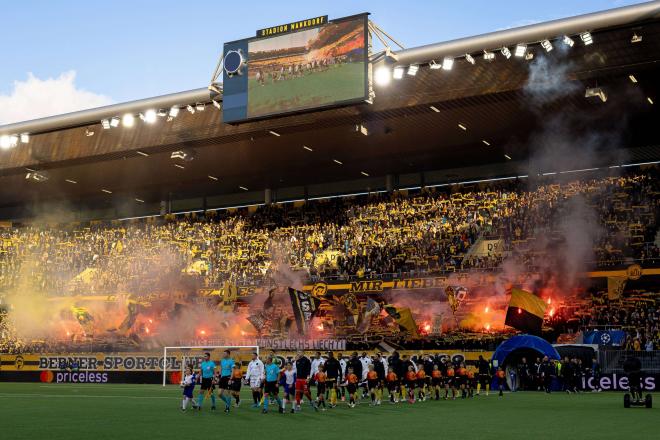 El Stadion Wankdorf, en la previa del Young Boys-Aston Villa de Champions (Foto: Cordon Press).