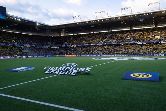 El Stadion Wankdorf, en la previa del Young Boys-Aston Villa de Champions (Foto: Cordon Press).