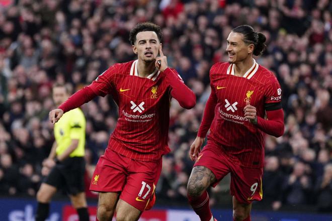 El Liverpool celebrando un gol (Foto: Cordon Press).