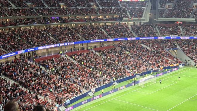 El Frente Atlético en el partido ante el Lille (Foto: ElDesmarque)