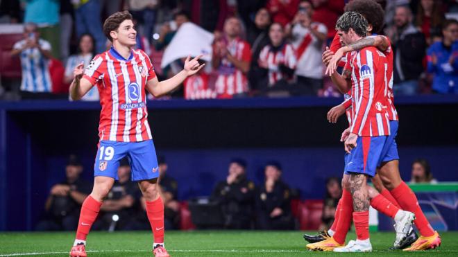 Julián Álvarez celebra su primer gol en Champions con el Atlético (Foto: Cordon Press)