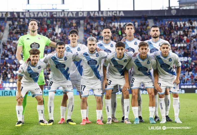 Once del Dépor ante el Levante (Foto: LALIGA).