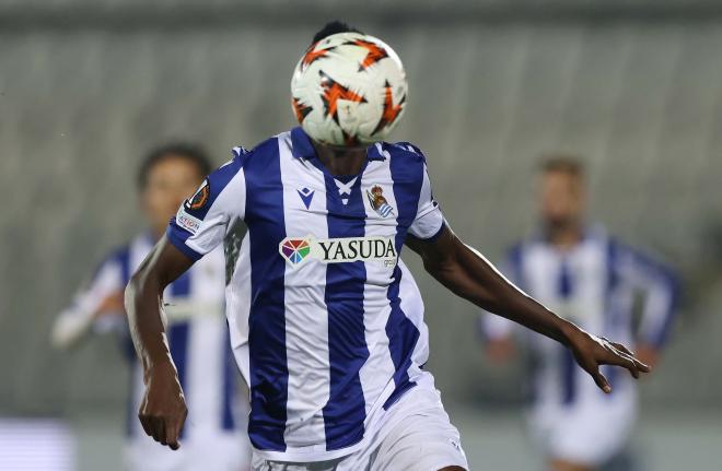 A Sadiq Umar le anularon un gol ante el Maccabi (Foto: EFE).