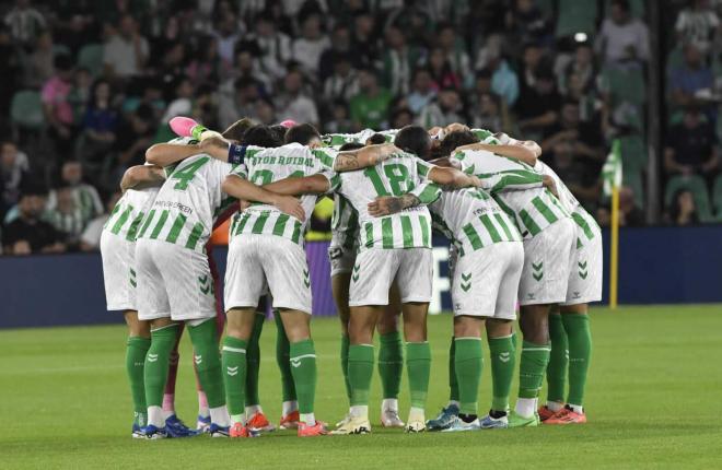 El once del Betis contra el Copenhague (Foto: Kiko Hurtado)