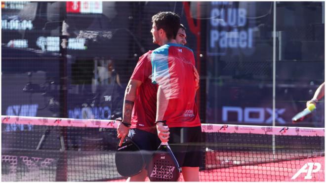 De Pascual y Pereyra pasan a cuartos de final tras vencer a Oliver y González.  (Fuente: @A1PadelOfficial)