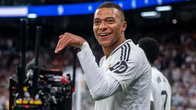 Kylian Mbappé en la celebración del gol anulado (Cordon Press)