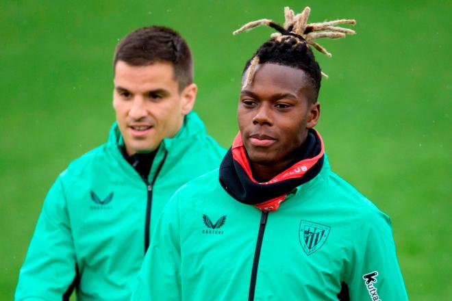 Nico Williams y Ruiz de Galarreta se entrenan en Lezama con ropa de abrigo (Foto: Athletic Club).