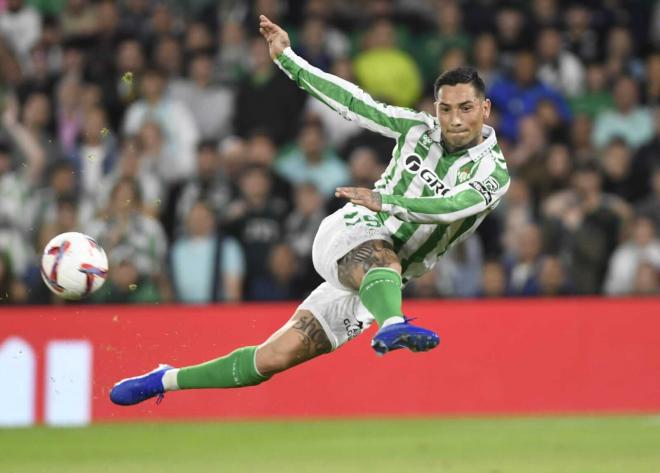 Chimy Ávila, ante el Atlético de Madrid (Foto: Kiko Hurtado)