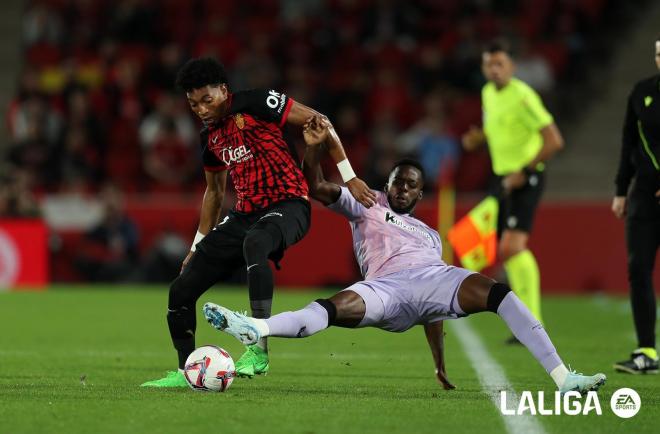 Athletic striker Iñaki Williams fights in Son Mua against Real Mallorca (Photo: La Liga).