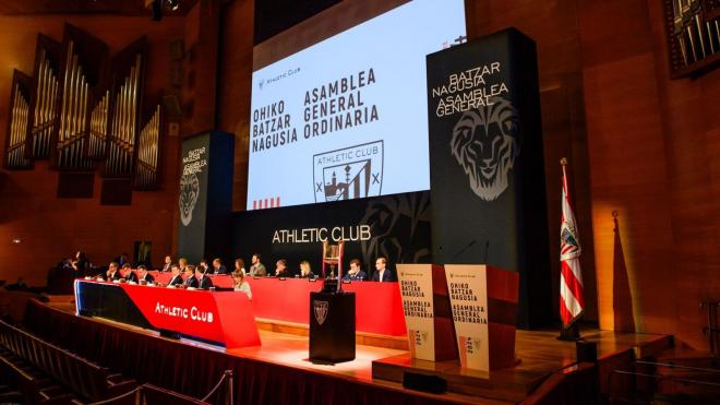 Plano de la Asamblea de Socios Compromisarios vivida este martes en el Palacio Euskalduna de Bilbao (Foto: Athletic Club).