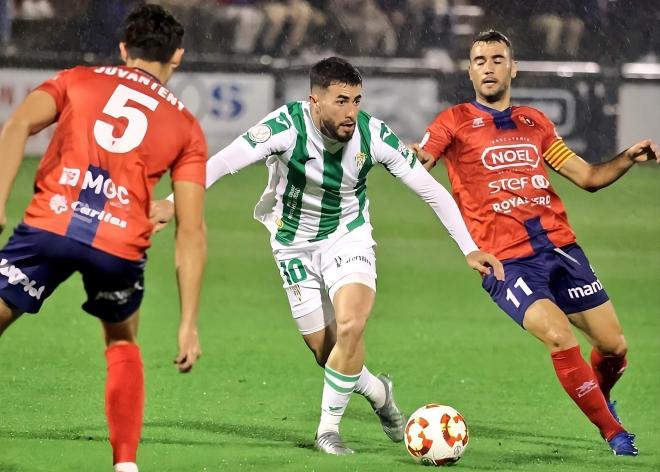 Jacobo González, ante el Olot en Copa (Foto: Córdoba CF).