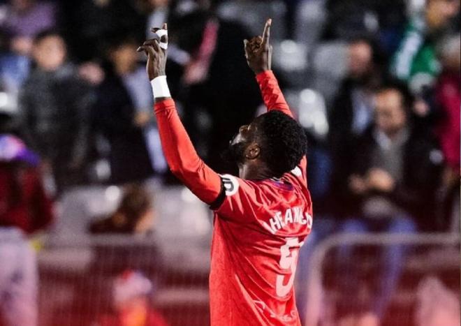 Iheanacho celebra uno de sus goles en Las Rozas (Foto: SFC).