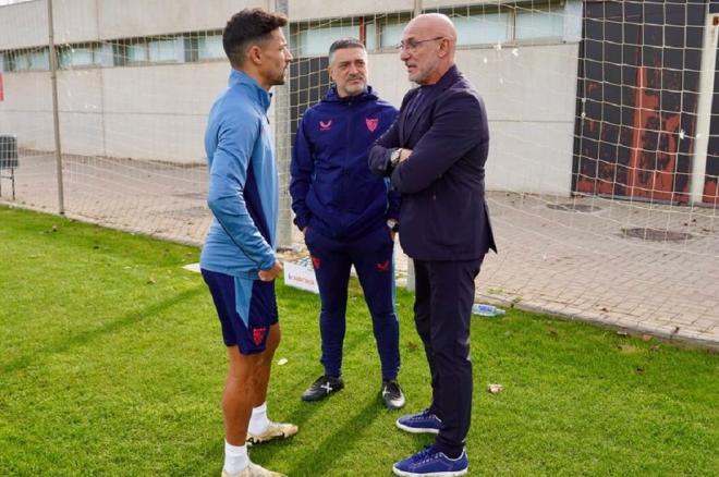 Reencuentro entre Jesús Navas y Luis de la Fuente en Las Rozas (Foto: SFC).