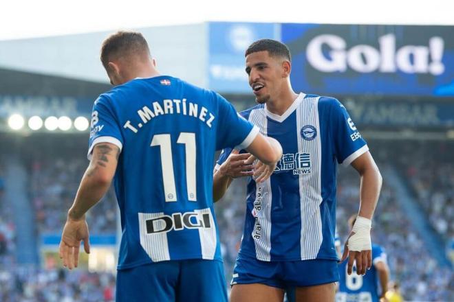 Abqar celebrando un gol con Toni Martínez en un partido del Alavés (Foto: @abdel.abqar).