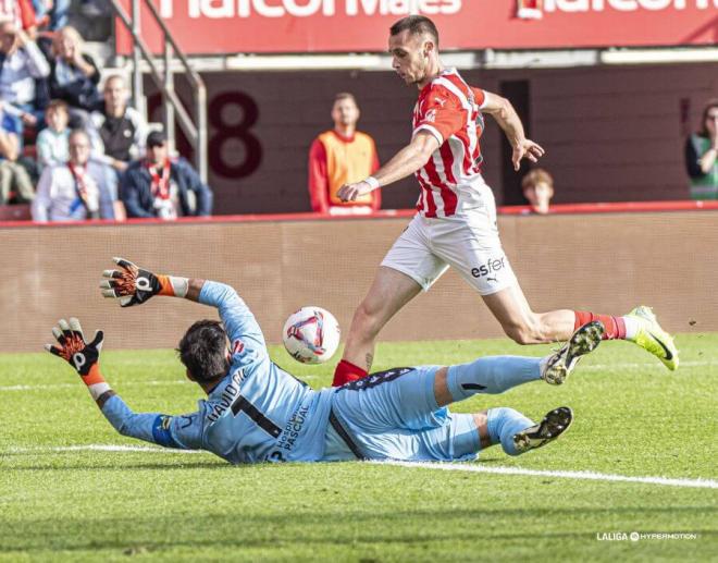 Dubasin en el Sporting - Cádiz (Foto: LALIGA).