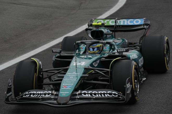 Fernando Alonso en el sprint del GP de Brasil (Foto: Cordon Press)