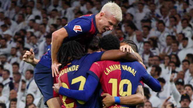 Los jugadores del FC Barcelona, celebrando un gol (Cordon Press)