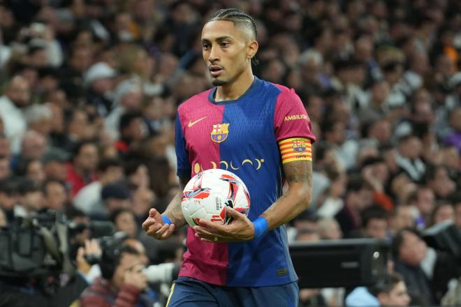 Raphinha, durante el Clásico Real Madrid-Barcelona (Foto: Cordon Press).