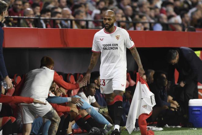 Marcao, tras ser sustituido (Foto: Kiko Hurtado).