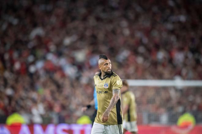 Arturo Vidal, en un partido del Colo Colo (Foto: Cordon Press).