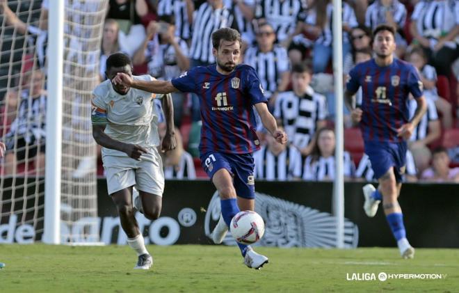 Álex Bernal, jugador del CD Eldense (Foto: LALIGA).