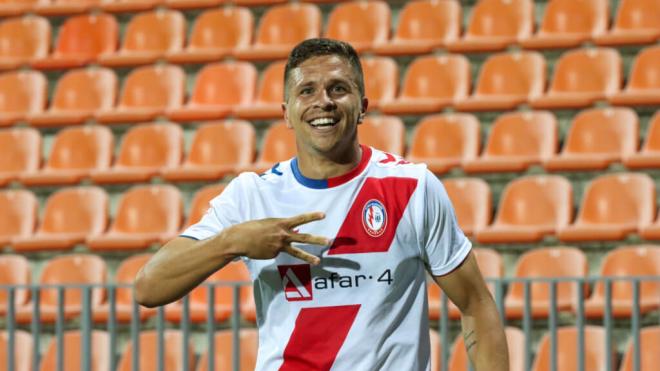 Gianluca Simeone celebra un gol durante un partido (Foto: Cuenta X Gianluca Simeone)