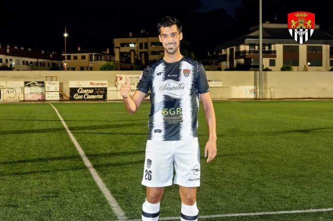 Miguel Ledo, con la camiseta del Haro Deportivo (Foto: HD).