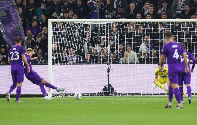 Kasper Dolberg, con el Anderlecht (Foto: Cordon Press).