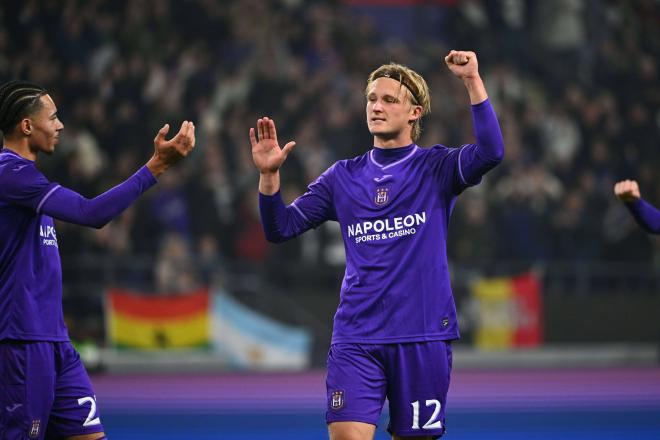 Kasper Dolberg, con el Anderlecht (Foto: Cordon Press).