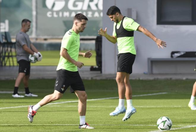 Lo Celso, durante la sesión del martes (Foto: Kiko Hurtado).