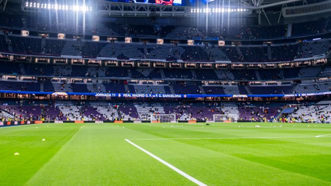 El Estadio Santiago Bernabéu en el Clásico (Cordon Press)