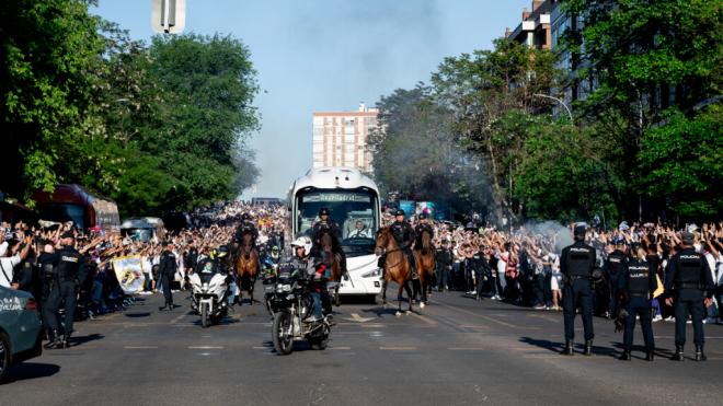 El Real Madrid llegando al Clásico del Bernabéu (EFE)