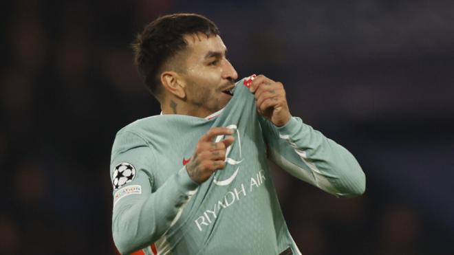 Ángel Correa celebrando el gol ante el PSG (Fuente: EFE)