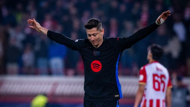 Robert Lewandowski ha vuelto a mostrar su mejor versión de la mano de Hansi Flick (foto: EFE).