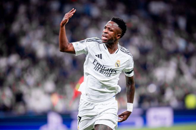 Vinicius celebrando su gol al Milan (Foto: Cordon Press).