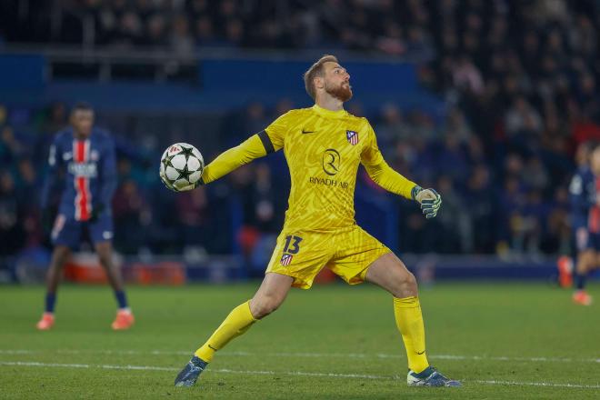 Jan Oblak sacado rápido para el gol de Correa (Cordon Press)