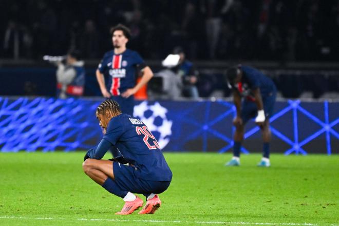 Bradley Barcola se lamenta tras el PSG-Atlético de Madrid (Foto: Cordon Press).