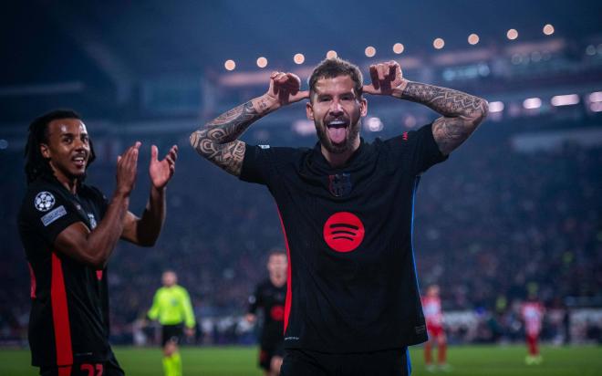 Iñigo Martínez celebrando su gol con el Barça (Cordon Press)