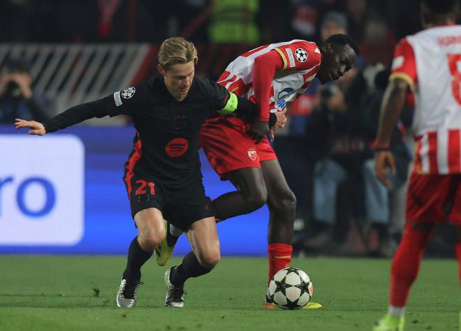 Frenkie de Jong en el Estrella Roja - FC Barcelona (Foto: Cordon Press)