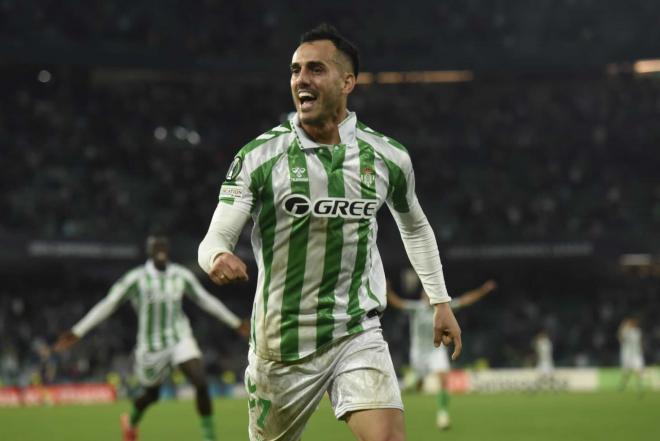 Juanmi Jiménez celebra el gol (foto: Kiko Hurtado).