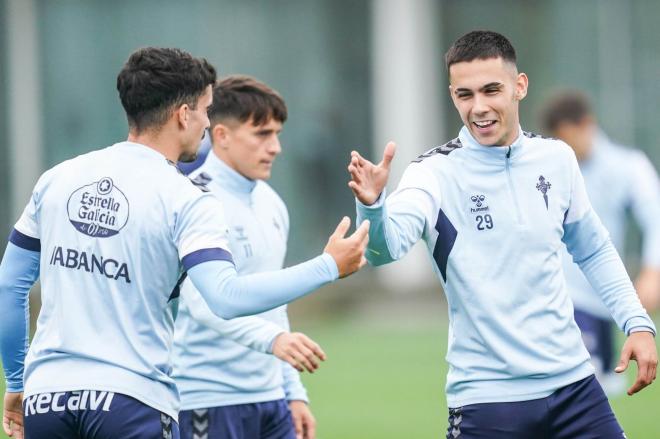 Damián felicita a Sotelo (Foto: RC Celta).