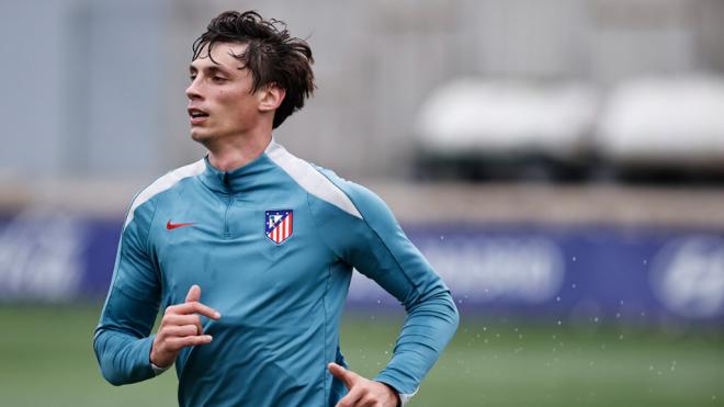 Robin Le Normand entrenando con el Atlético de Madrid (Fuente: Atleti)