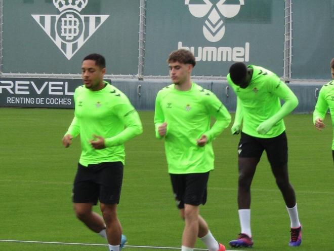 Óscar Masqué entrenando con el Betis (Foto:RB).