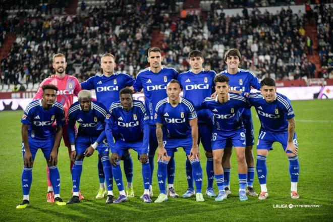 El once titular del Real Oviedo en el Carlos Belmonte (Foto: LaLiga).