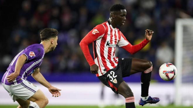 Jugada de Adama Boiro ante el Valladolid en Zorrilla (Foto: Athletic Club).