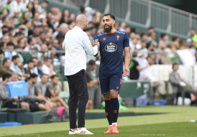 Borja Iglesias, en el Betis-Celta (Foto: Kiko Hurtado).