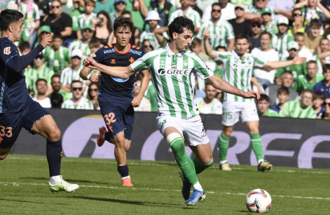 Johnny Cardoso, en el Betis-Celta (Foto: Kiko Hurtado).