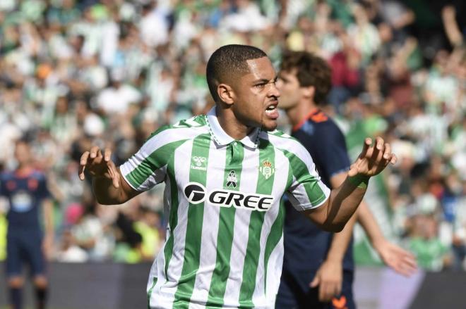 Vitor Roque celebra su gol en el Betis-Celta (Foto: Kiko Hurtado).