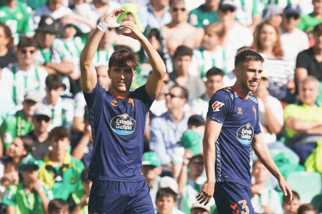 Javi Rodríguez celebra su gol al Betis (Foto: RC Celta).